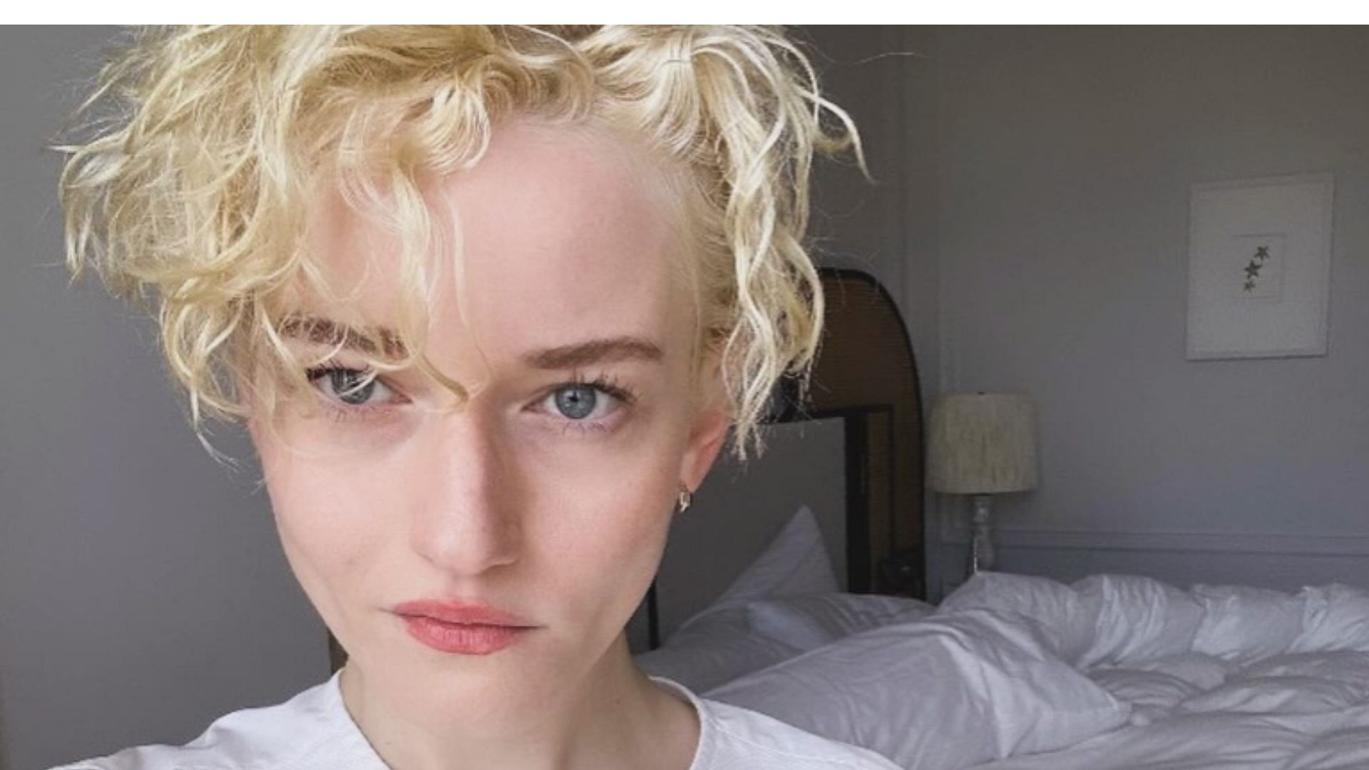 Julia Garner (Image via Instagram/@juliagarnerofficial)